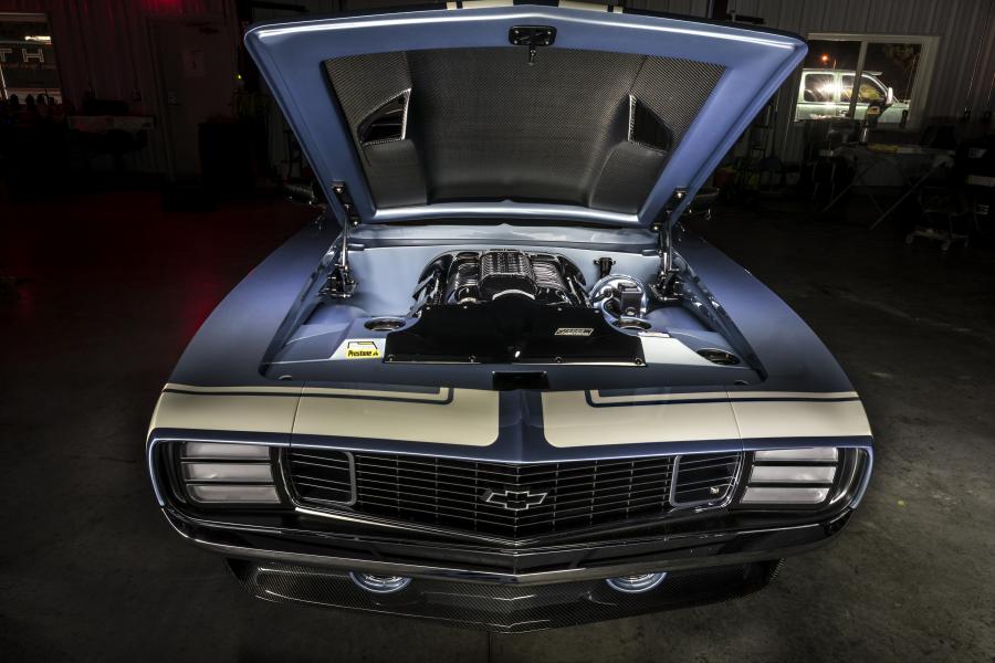 Моторный отсек Chevrolet Camaro G-Code by Ringbrothers 2017 года  (фото 16 из 20)